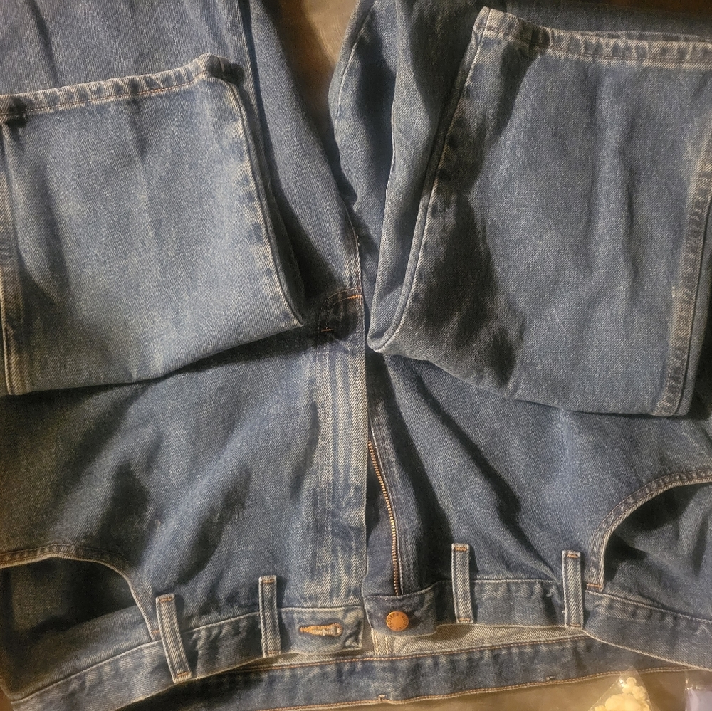 Mens Wranglers 44x32 work jeans